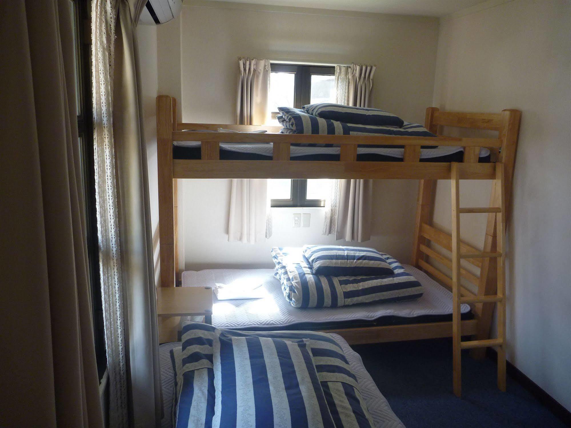 K'S House Hakuba Alps - Travelers Hostel Buitenkant foto